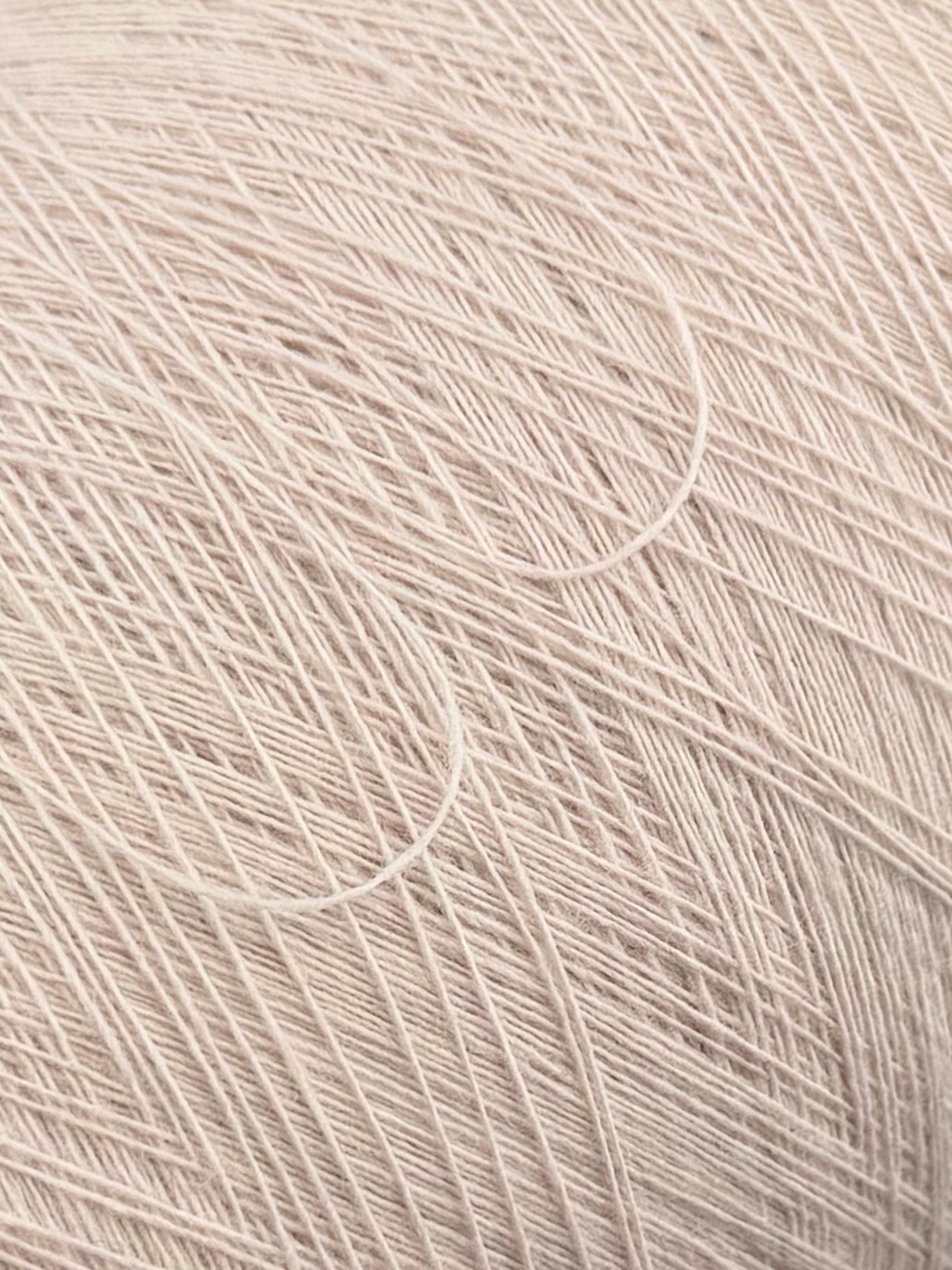 Papi Fabio Silte 1/15 – Filato Merino Supergeelong Rosa crema col. 390